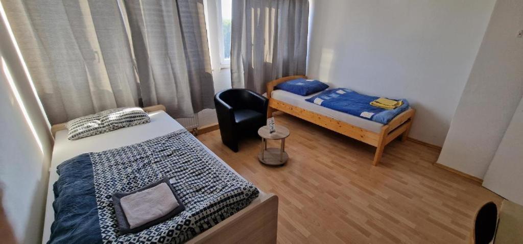 Rooms & Apartments Schwabisch Gmund Bagian luar foto